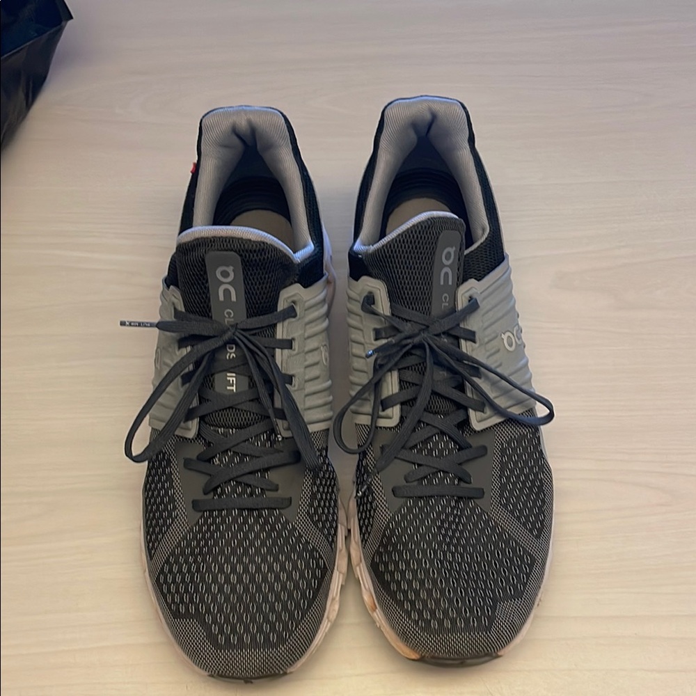 On Running Men's Black Running Shoes
